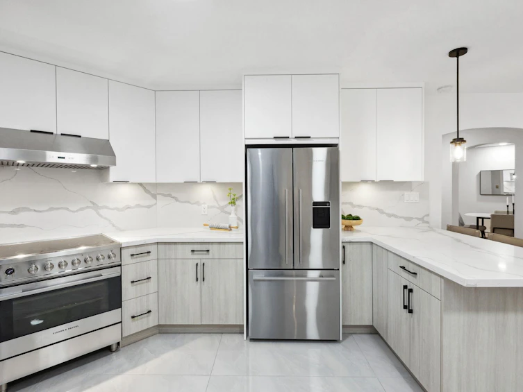 2829 Panorama Drive, North Vancouver, BC, V7G 1V7 - 10
