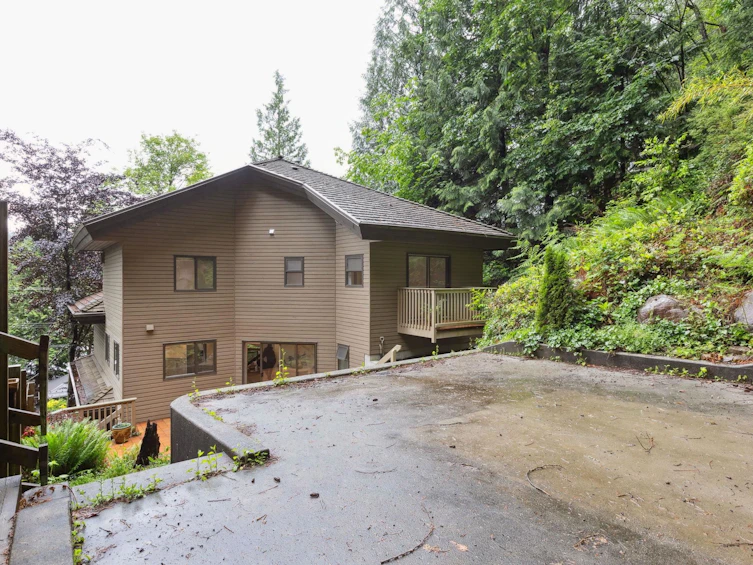 2829 Panorama Drive, North Vancouver, BC, V7G 1V7 - 32