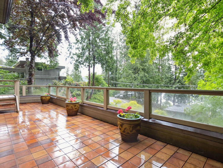 2829 Panorama Drive, North Vancouver, BC, V7G 1V7 - 36