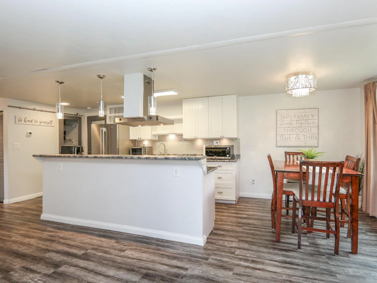 411 Emerald Avenue, Harrison Hot Springs, BC, V0M 1K0 - 7