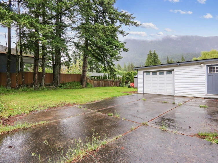 411 Emerald Avenue, Harrison Hot Springs, BC, V0M 1K0 - 22