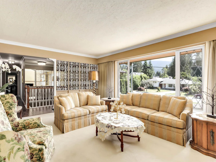 4343 Patterdale Drive, North Vancouver, BC, V7R 4L6 - 5