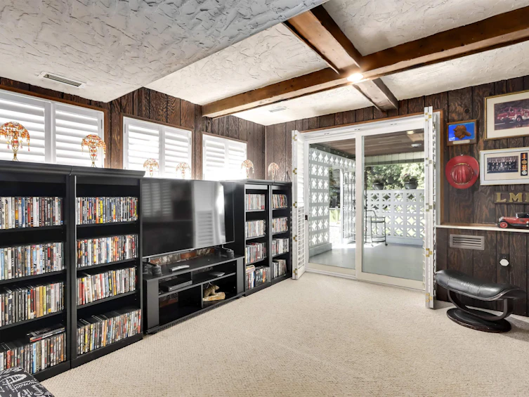 4343 Patterdale Drive, North Vancouver, BC, V7R 4L6 - 28