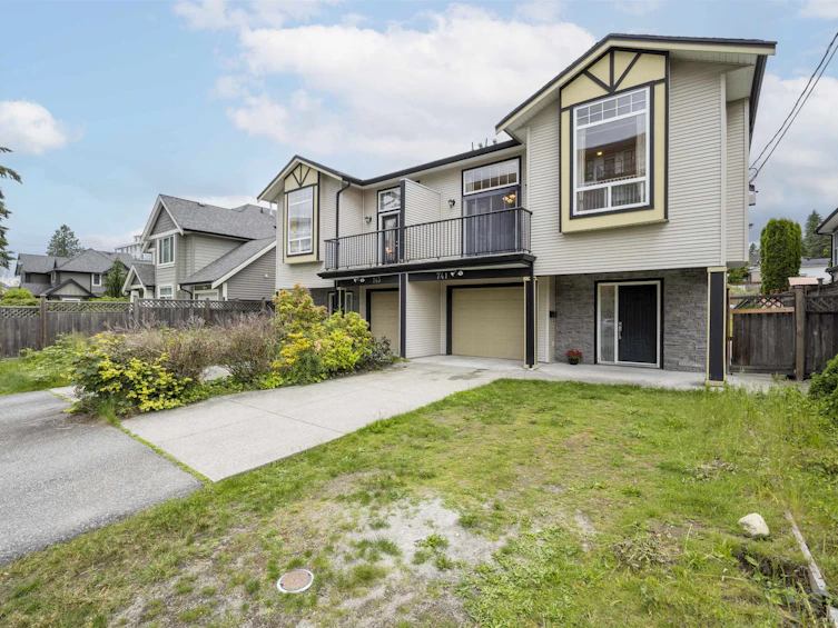 741 Dogwood Street, Coquitlam, BC, V3J 4B8 - 3