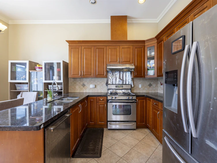 741 Dogwood Street, Coquitlam, BC, V3J 4B8 - 7