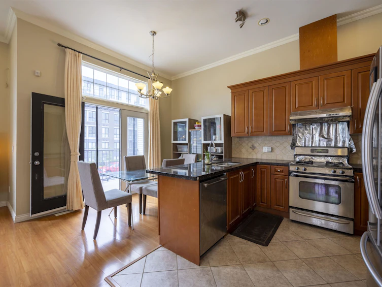 741 Dogwood Street, Coquitlam, BC, V3J 4B8 - 10