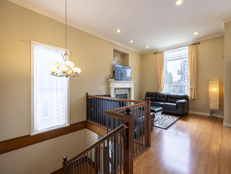741 Dogwood Street, Coquitlam, BC, V3J 4B8 - 11