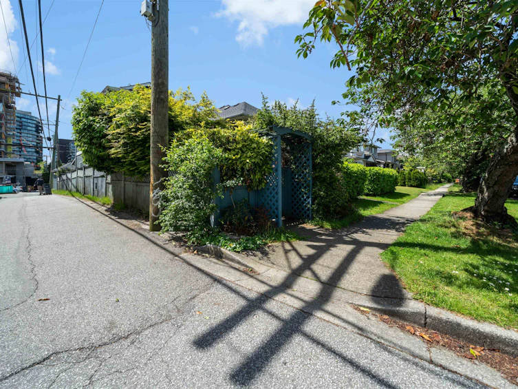 1508 W 66th Avenue, Vancouver, BC, V6P 2R9 - 28