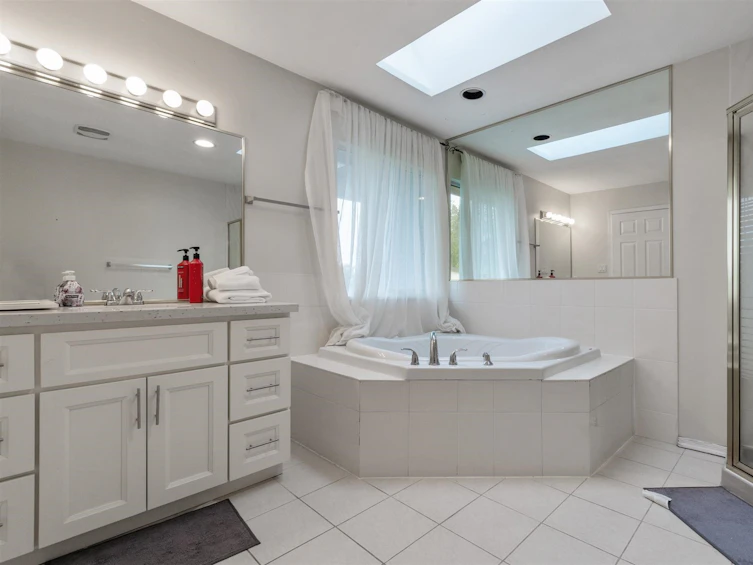 6468 Linfield Place, Burnaby, BC, V5E 3M6 - 13