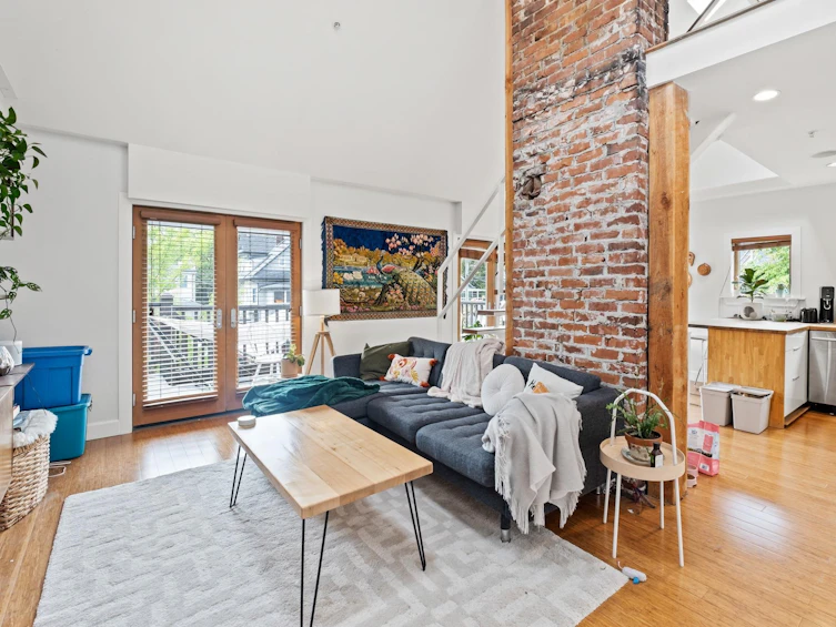 438 West 17th Avenue, Vancouver, BC, V5Y 2A2 - 9