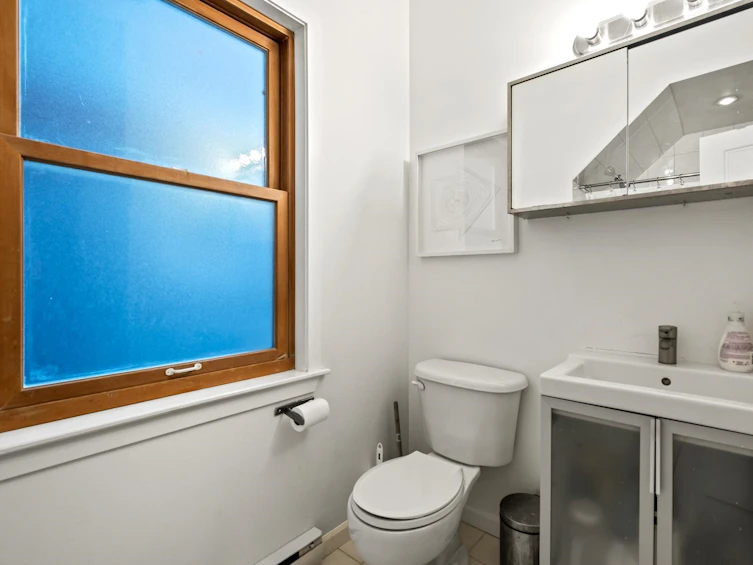 438 West 17th Avenue, Vancouver, BC, V5Y 2A2 - 31