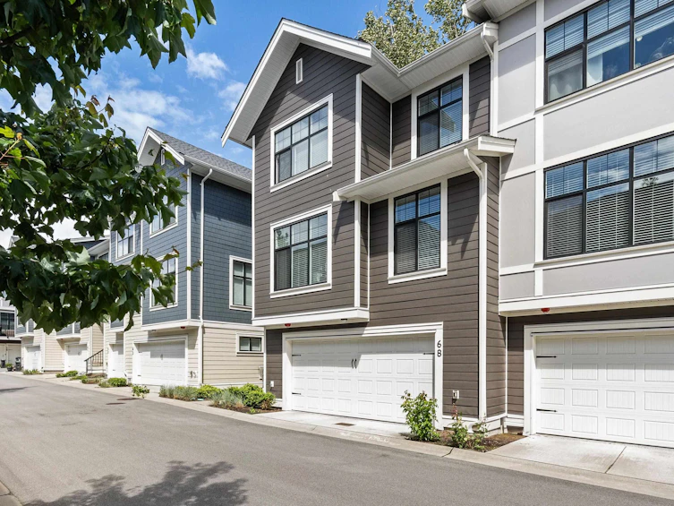 68-20327 72b, Langley, BC, V2Y 4J6 - 2