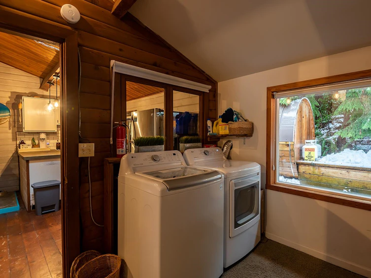 6854 Seaview Road, Sechelt, BC, V7Z 0E1 - 18