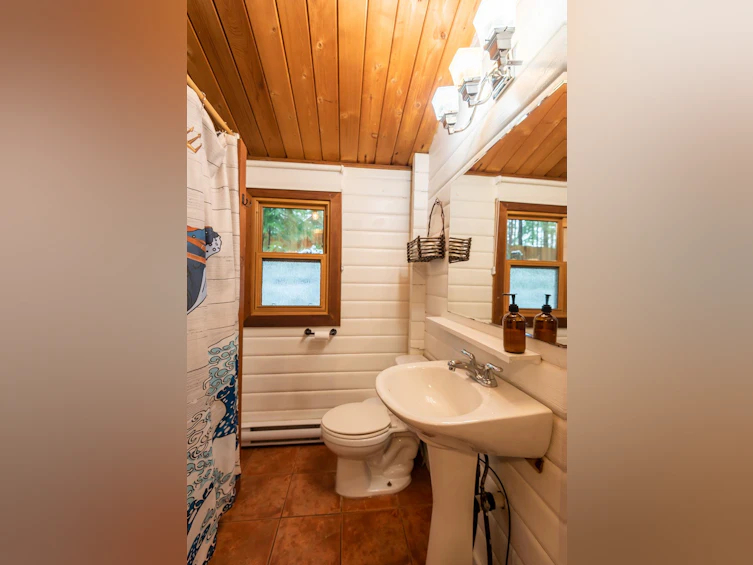 6854 Seaview Road, Sechelt, BC, V7Z 0E1 - 30