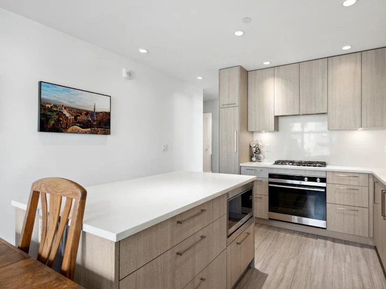 201-707 East 3rd Street, North Vancouver, BC, V7L 1G8 - 8