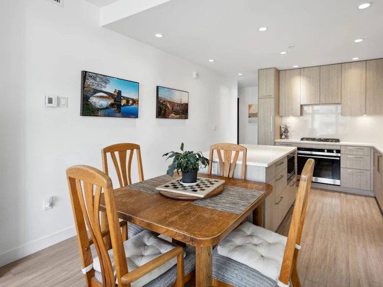 201-707 East 3rd Street, North Vancouver, BC, V7L 1G8 - 9