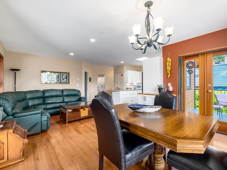 571 Roocroft Lane, Bowen Island, BC, V0N 1G2 - 14