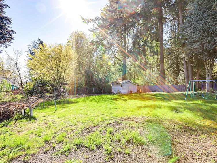 12902 106 Avenue, Surrey, BC, V3T 2B8 - 36