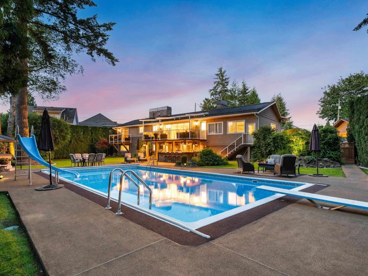 4547 Southridge Crescent, Langley, BC, V3A 4N7 - 4