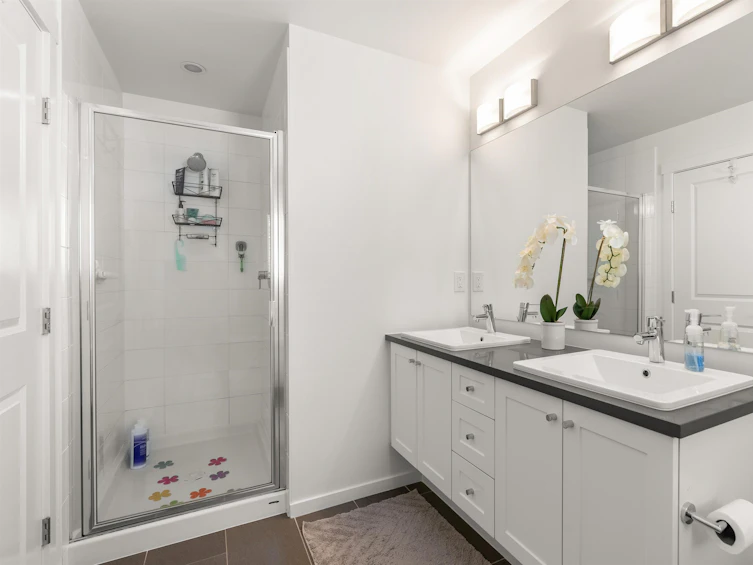 12-16357 15, Surrey, BC, V4A 0C2 - 16