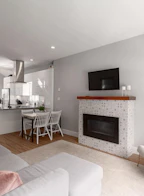 4462 John Street