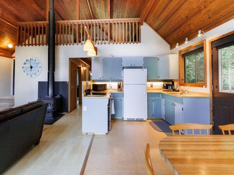 2426 Austin Road, Gambier Island, BC, V0N 1V0 - 12