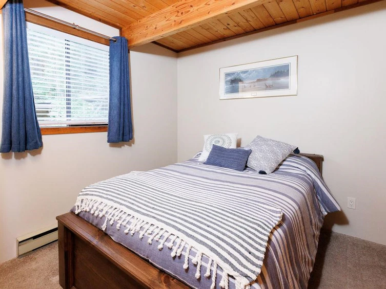2426 Austin Road, Gambier Island, BC, V0N 1V0 - 19