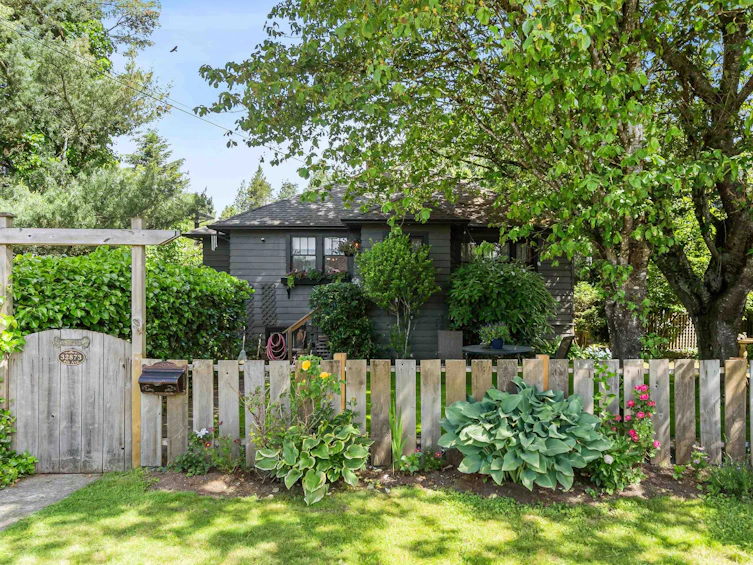 32873 4th Avenue, Mission, BC, V2V 1R9 - 2