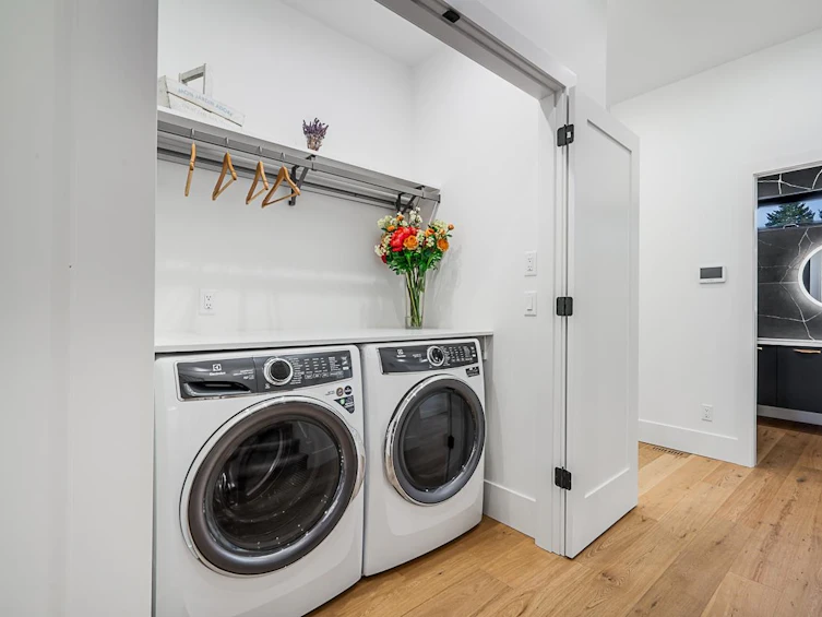423 West Keith Road, North Vancouver, BC, V7M 1M2 - 10