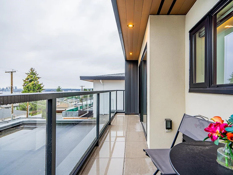 423 West Keith Road, North Vancouver, BC, V7M 1M2 - 14