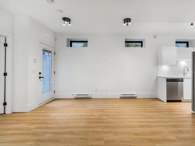 423 West Keith Road, North Vancouver, BC, V7M 1M2 - 23
