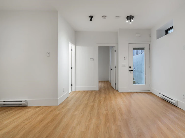 423 West Keith Road, North Vancouver, BC, V7M 1M2 - 24
