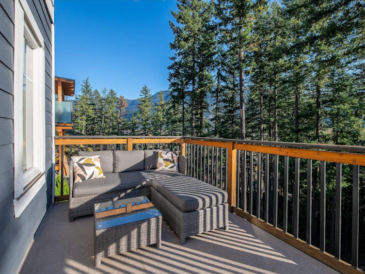 7458 Dogwood Street, Pemberton, BC, V0N 2L0 - 11
