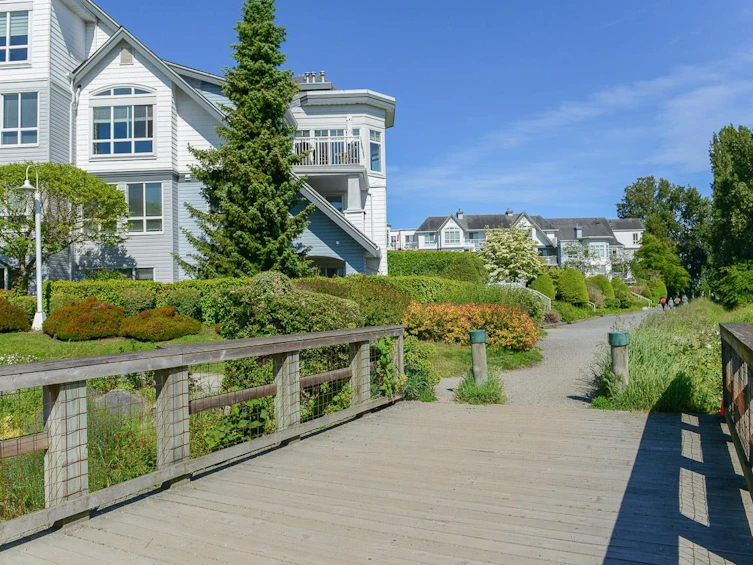 122-12639 No. 2 Road, Richmond, BC, V7E 6N6