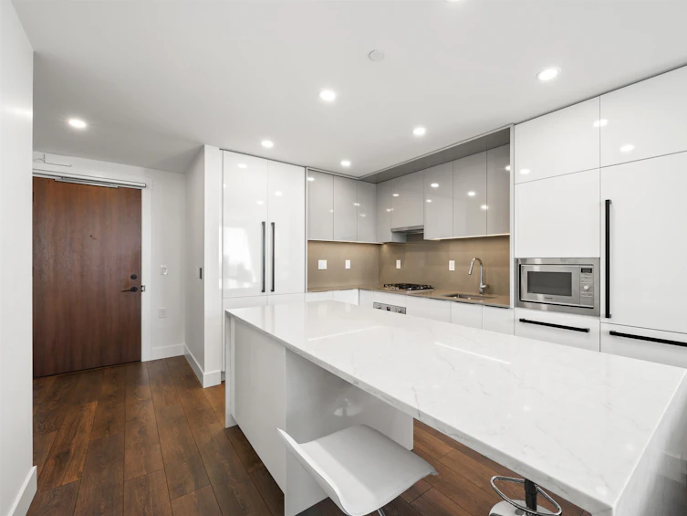 1103-4711 Hazel Street, Burnaby, BC, V5H 1S5 - 3