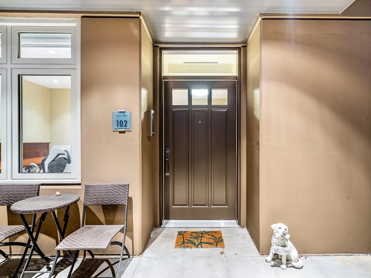 102-2575 Garden Court, West Vancouver, BC, V7S 0A2 - 3