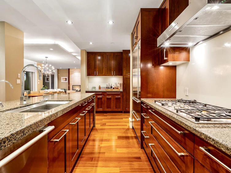 102-2575 Garden Court, West Vancouver, BC, V7S 0A2 - 19