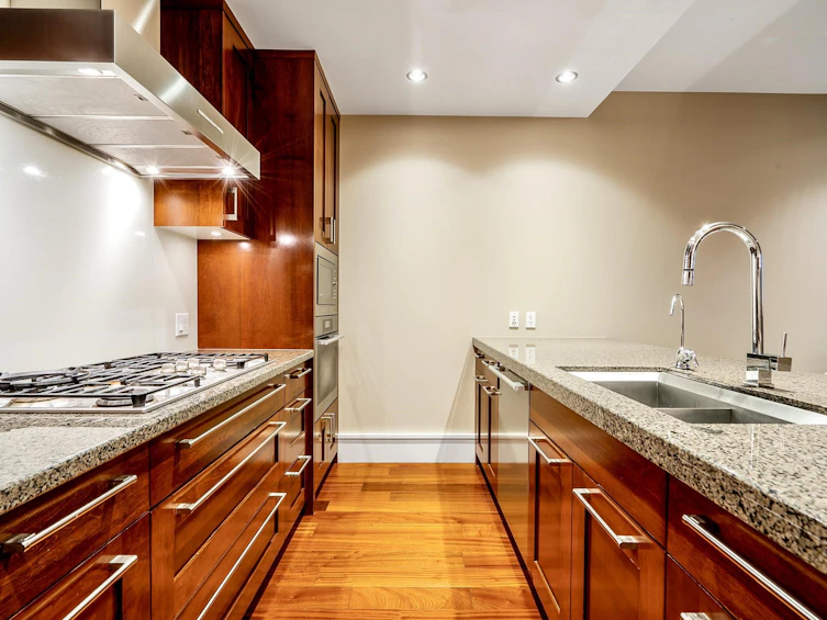 102-2575 Garden Court, West Vancouver, BC, V7S 0A2 - 21