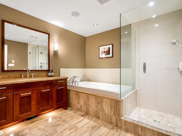 102-2575 Garden Court, West Vancouver, BC, V7S 0A2 - 26