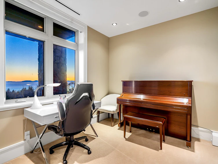 102-2575 Garden Court, West Vancouver, BC, V7S 0A2 - 29