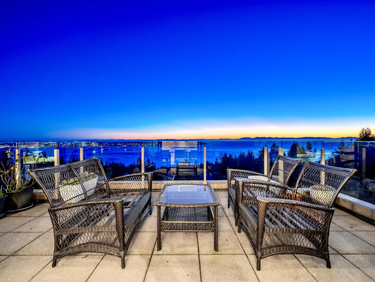 102-2575 Garden Court, West Vancouver, BC, V7S 0A2 - 32