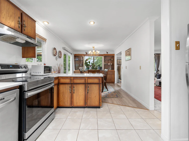 14330 Melrose Drive, Surrey, BC, V3R 5R5 - 6