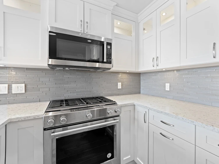 1908-2180 Gladwin, Abbotsford, BC, V2S 0H4 - 13
