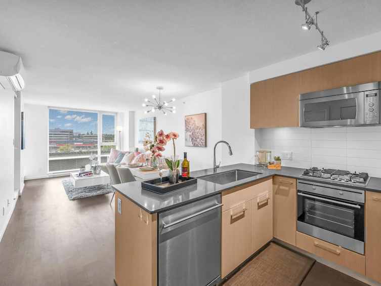 611-7988 Ackroyd Road, Richmond, BC, V6X 0K6 - 14