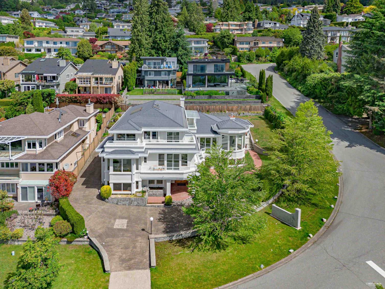 1507 Tyrol Road, West Vancouver, BC, V7S 3G5 - 3