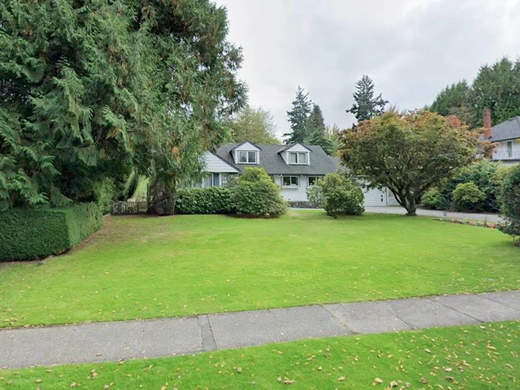 1350 Laurier Avenue, Vancouver, BC, V6H 1Y8 - 2