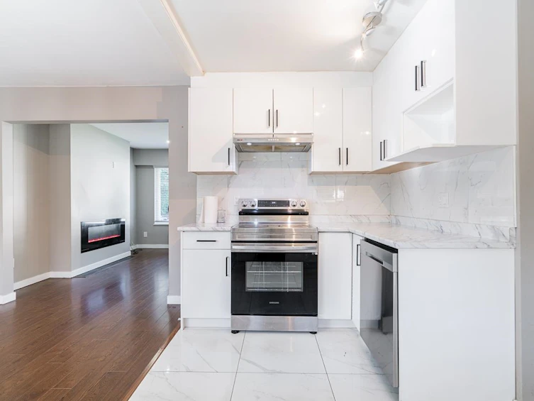 14848 Blackbird Crescent, Surrey, BC, V3R 4W6 - 11