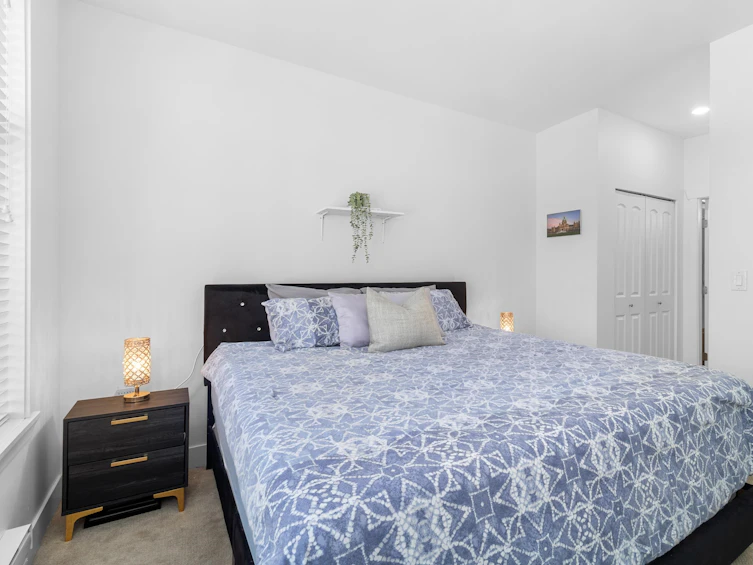 120-8183 121a, Surrey, BC, V3W 1S7 - 8