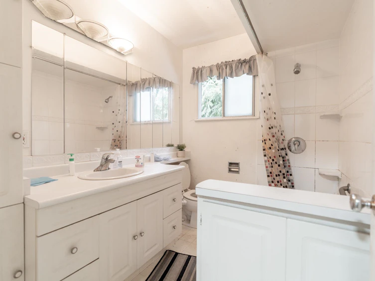 9775 132 Street, Surrey, BC, V3T 3S5 - 5