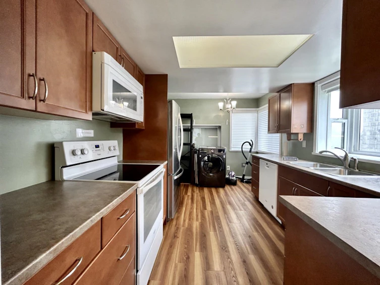 11591 Seaport Avenue, Richmond, BC, V7A 3E2 - 11